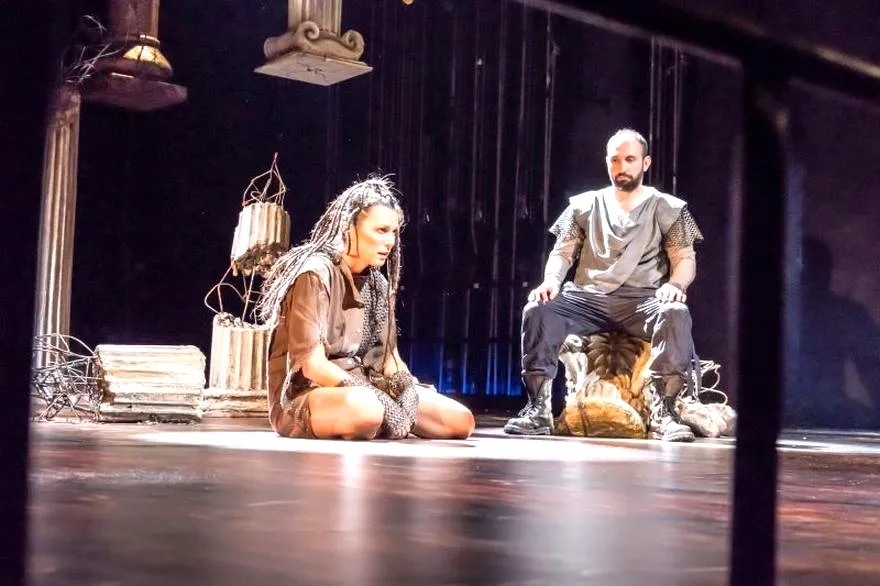 Antygona w Nowym Jorku – odkryj harmonogram spektaklu i miejsca występów