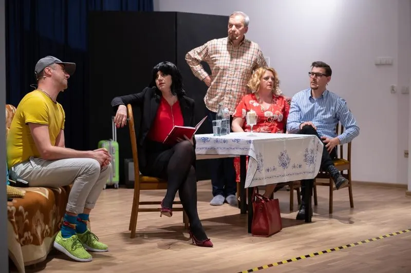 Odkryj świat spektakli teatralnych dla dorosłych – najlepsze przedstawienia, których nie możesz przegapić!