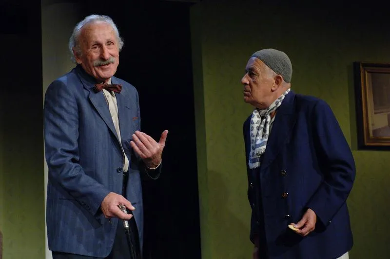 Ostatni pokaz Słonecznych chłopców w Teatrze KTO – emocje w Lesznie na wyciągnięcie ręki