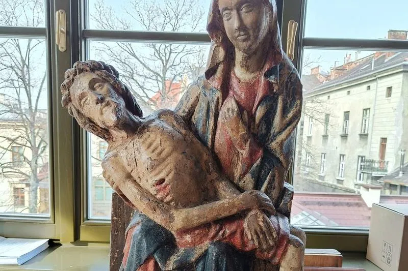 Rzeźba gotycka: Podróż w głąb tajemnic średniowiecznej sztuki