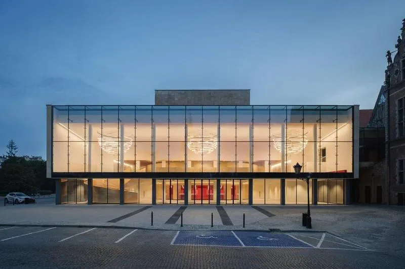 Kulisy teatralnej komedii próby i premiery