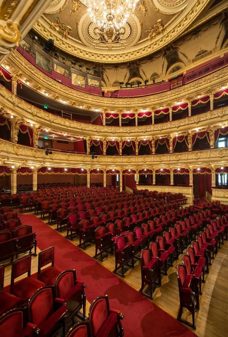 Polecane spektakle teatralne