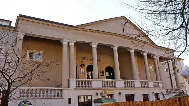 Repertuar teatru Apollo