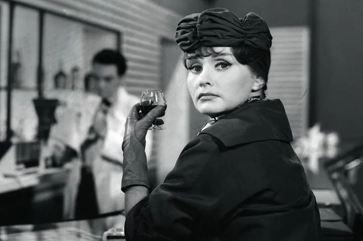 Rola Stewardesy między rzeczywistościami